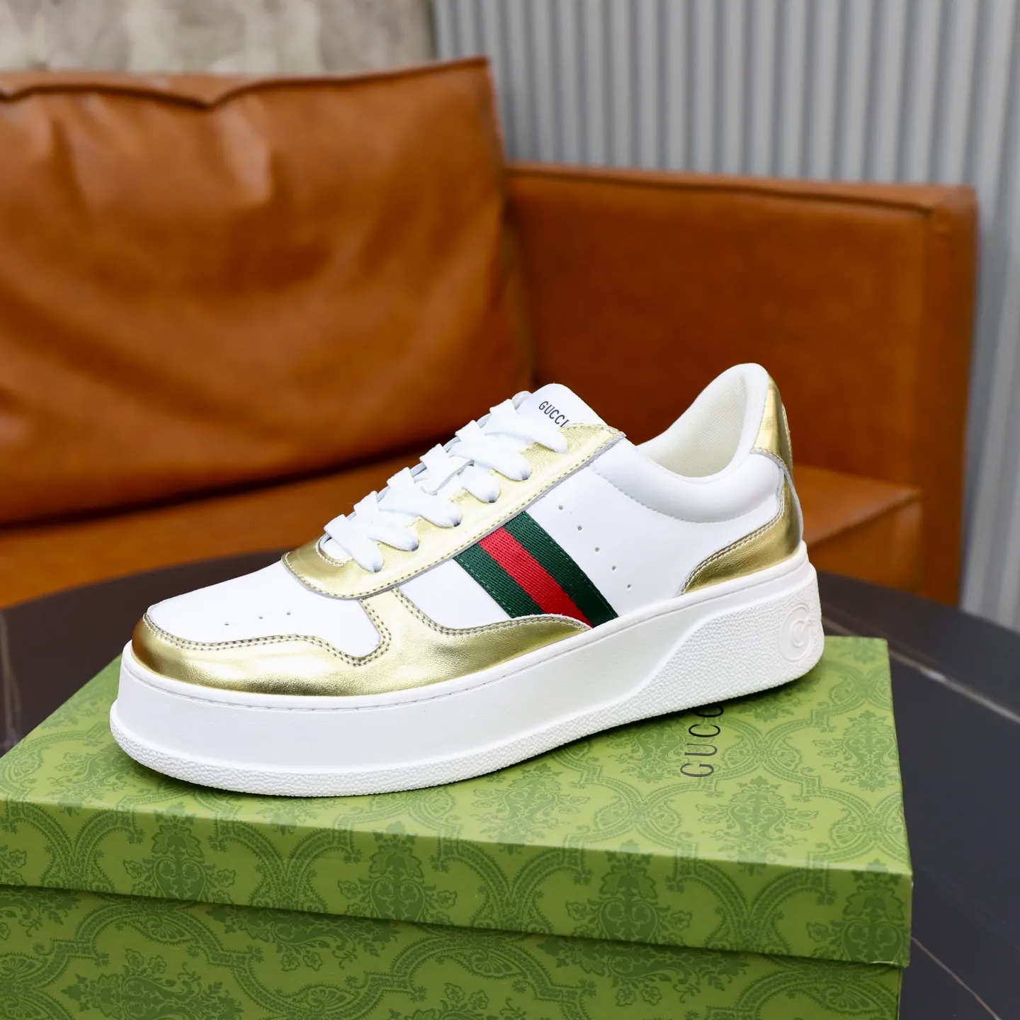 Ex-factory price: 400💰🙅‍♂️🙅‍♂️🙅‍♂️ Brand: GUCCI Standard code: 38-44 (45 customized) Grade: Same as the official website Material: Original leather stitching brand cloth Comfortable and breathable sheepskin lining Lightweight and wear-resistant outsole Style category: Men's fashionable casual shoes Sports shoes Distinguished luxury brand elements Top luxury Color: actual picture color